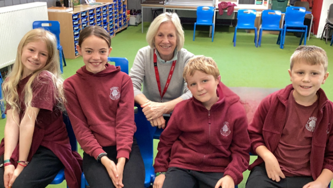 Tessa Munt MP and KS2 children during her visit Tessa Munt MP and KS2 children during her visit